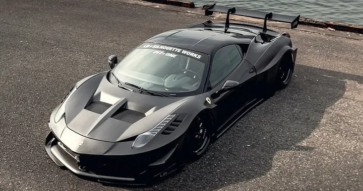 Ferrari 458 Italia Liberty Walk: l’ultima V8 aspirata in veste samurai