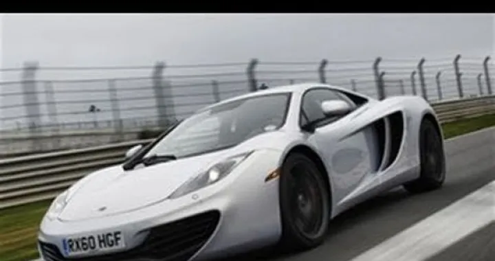 McLaren MP4-12C: la prova di Autocar