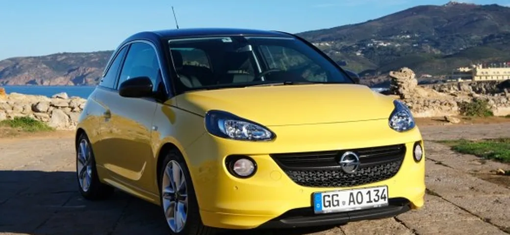 Opel Adam 2013: prezzi, personalizzazioni, motori e prova su strada