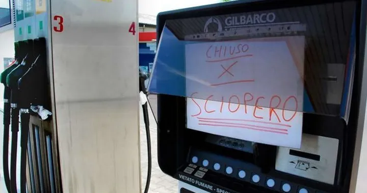 Sciopero benzinai marzo 2015: stop in autostrada dal 3 al 5
