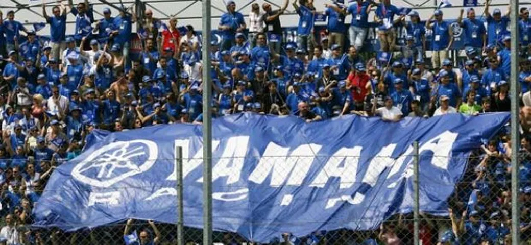 Tribuna Yamaha SBK a Monza