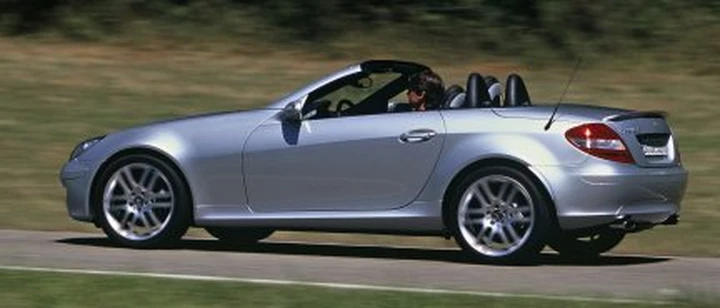 Mercedes - uno Sport Pack anche per la SLK