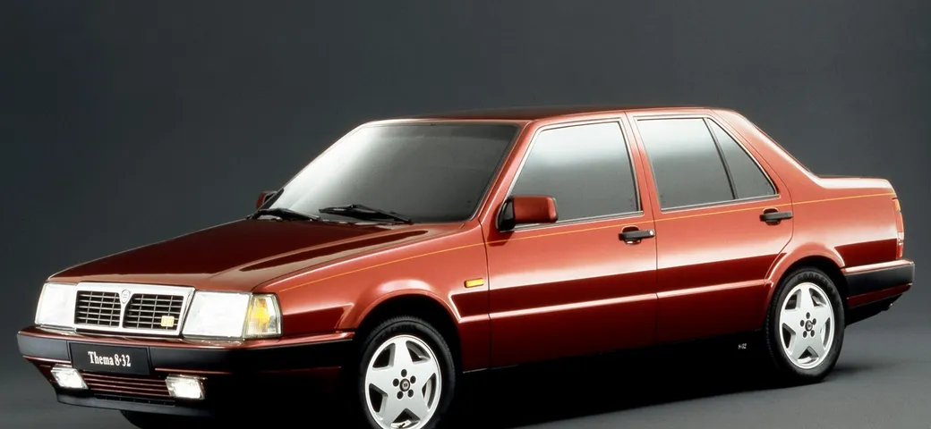 Lancia Thema 8.32: la berlina sportiva motorizzata Ferrari