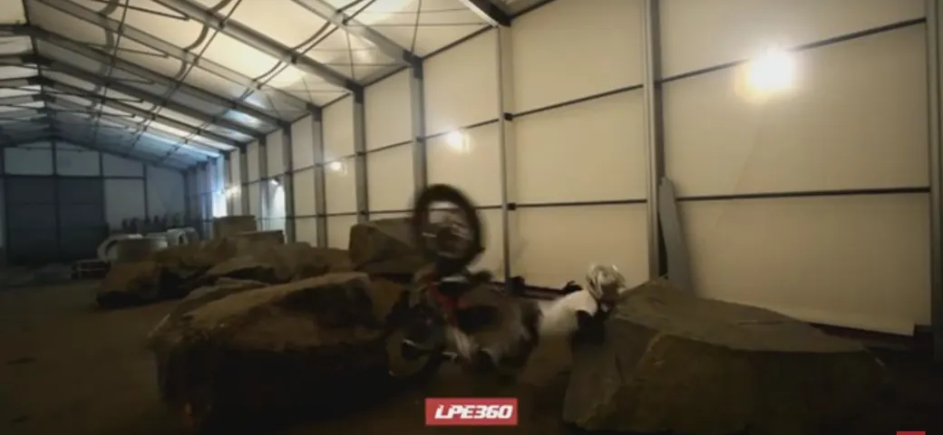 Incidente durante l'allenamento per il trial [Video]