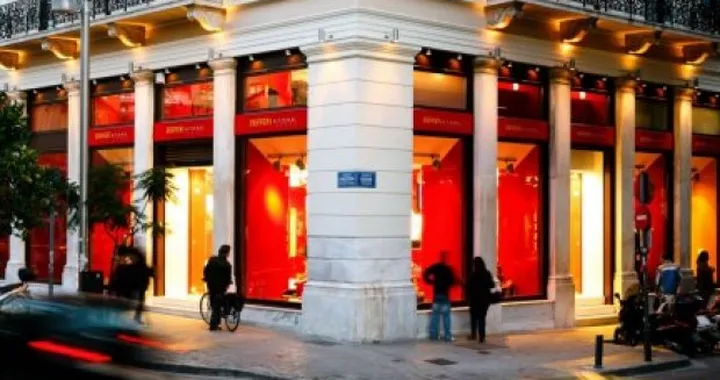 Ferrari: aperto un nuovo store ad Atene