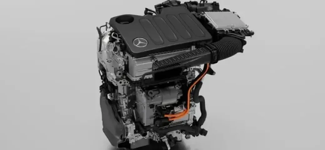 Mercedes CLA 2025: la rivoluzione elettrica e ibrida firmata dalla Stella a tre punte