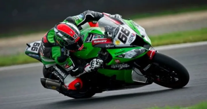 SBK Mosca, Gara1: vince Tom Sykes, su Melandri e Biaggi. Gran gara di Chaz Davies (out).
