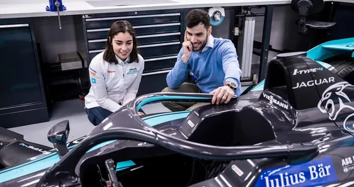 Formula E: Jamie Chadwick prova da rookie la Jaguar I-Type 4