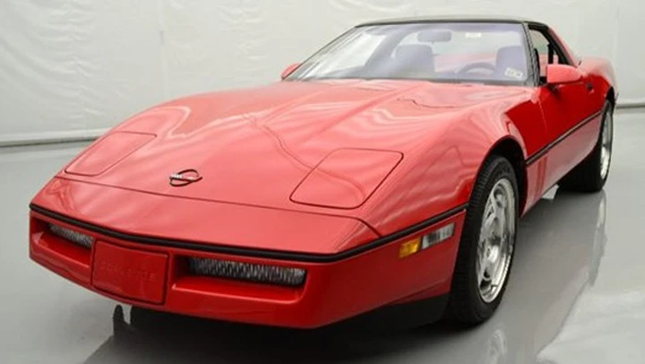 Chevrolet Corvette ZR1: in vendita un esemplare del 1990 con soli 200 km