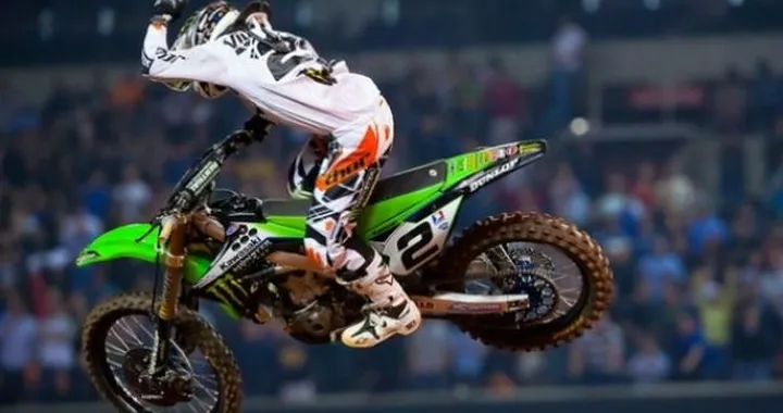 8° Round AMA/FIM Supercross 2011: la vittoria di Villopoto