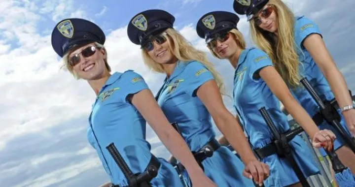 MotoGP: Paddock Girls e Umbrella Girls di Silverstone