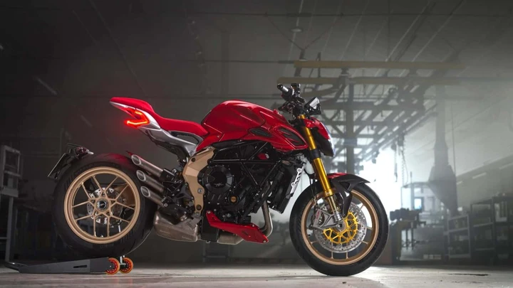 MV Agusta rende l'elettronica di bordo standard su tutta la gamma 2026