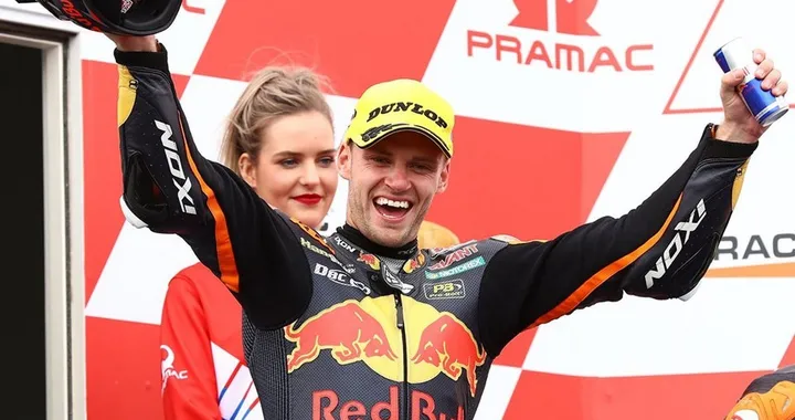 Moto2 Australia: vince Binder, solo 8° Marquez