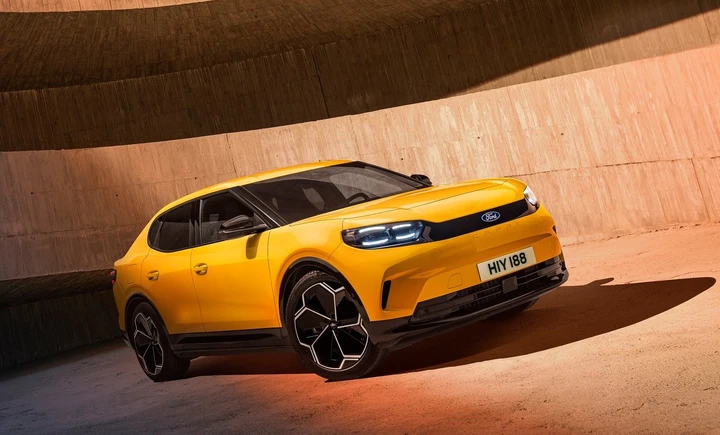 Nuova Ford Capri: la rinascita di un'icona come SUV Coupé elettrico