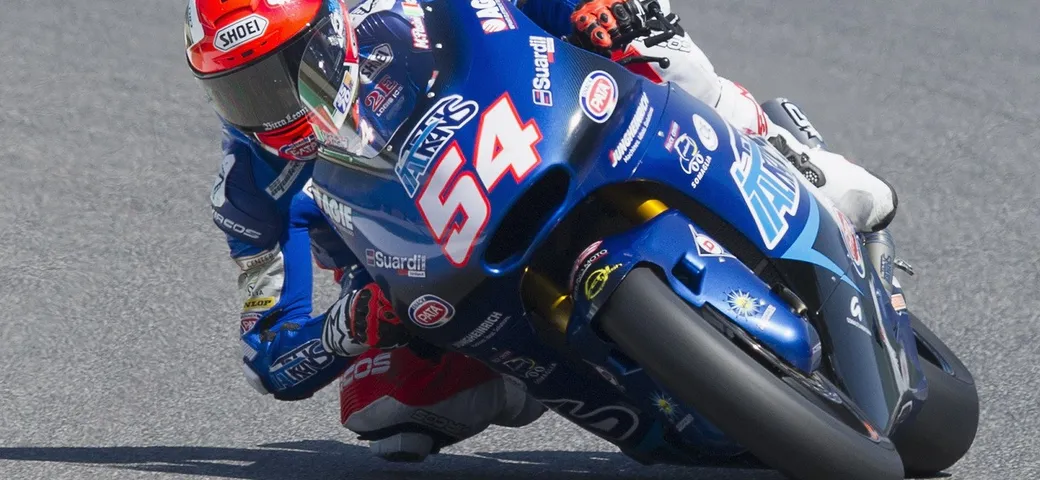 Mattia Pasini squalificato: olio irregolare sulla sua Moto2