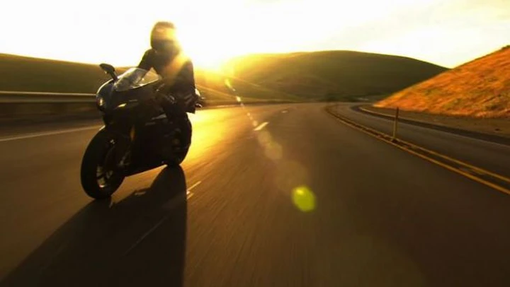 Escapism, ovvero come fuggire dalla città con una Ducati 1198SP /video