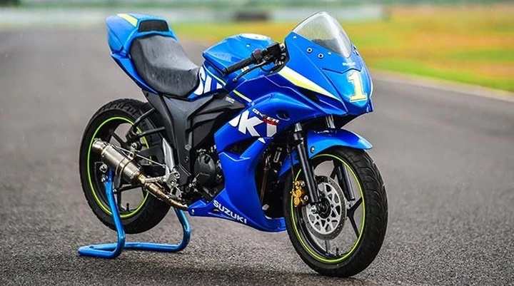 Kevin Schwantz alla finale della Suzuki Gixxer Cup