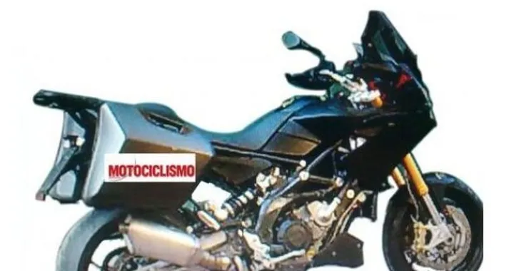 Aprilia Caponord/Tuareg 1200: prima foto spia della nuova enduro stradale di Noale