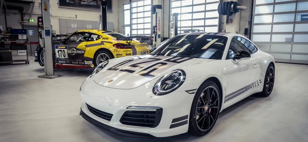 Porsche 911 Carrera S Endurance Racing Edition