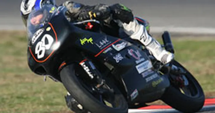 Motocicliste: Phaedra Theffo in 125 SP con Look At