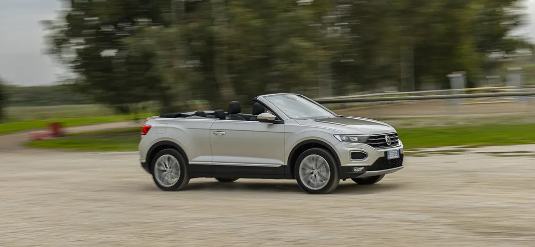 Volkswagen T-Roc Cabriolet 1.5 TSI DSG Style: la prova su strada