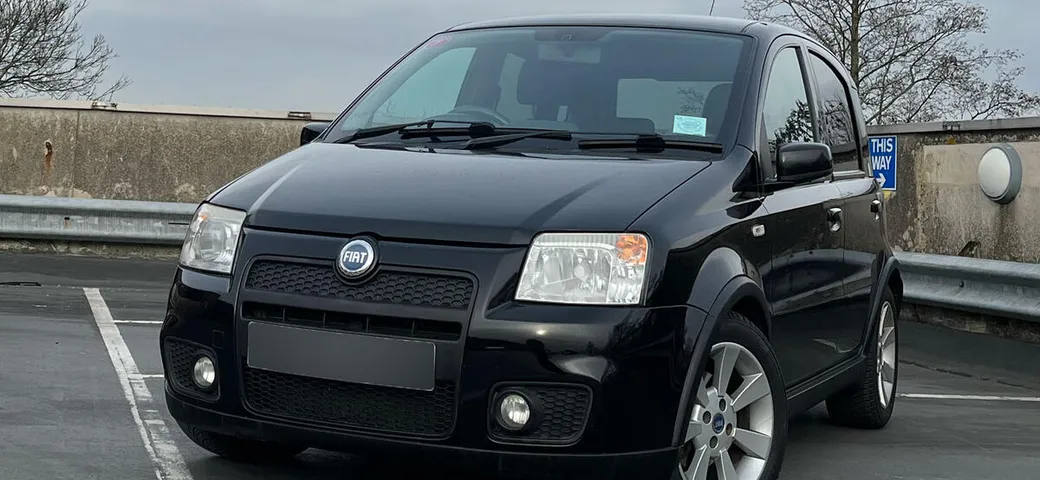 Compra una Fiat Panda 100HP per 4.600 euro: divertente ma costosa da mantenere