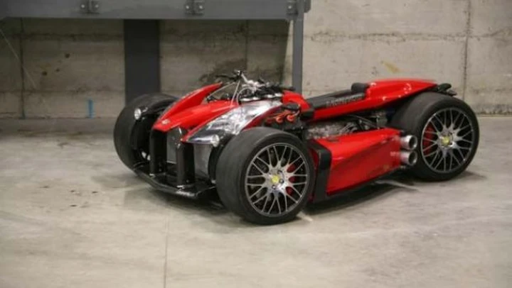 Curiosità: dalla Francia un quad con motore V8 Ferrari