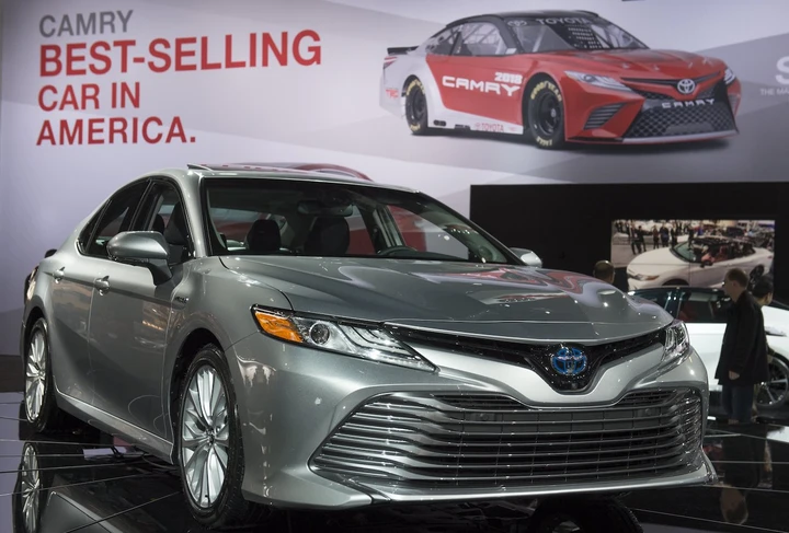 Vendite auto 2016: Toyota insegue Volkswagen