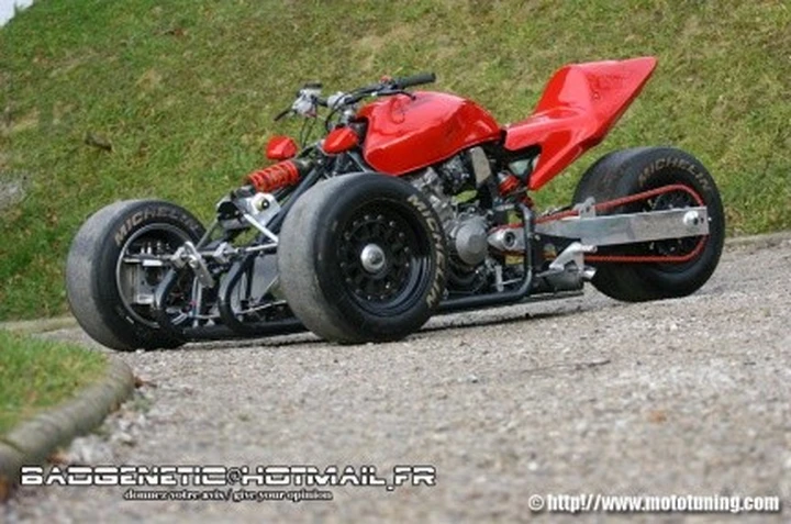 Mutazione genetica di una Honda Hornet 600