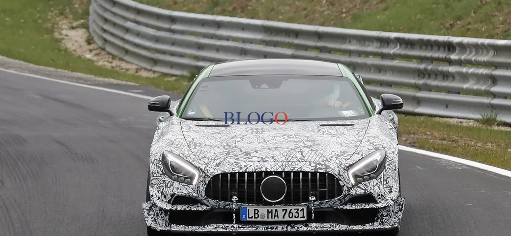 Mercedes-AMG GT: foto spia della versione speciale Black Series