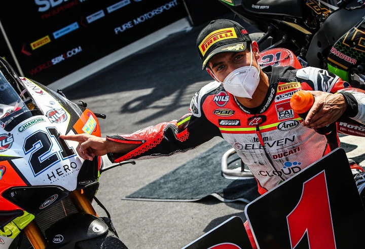 SBK, Rinaldi e il messaggio di Valentino Rossi: 