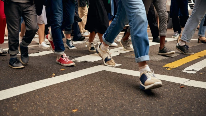 Nuovo Codice della Strada, cambiano le regole per i pedoni: cosa sarà vietato e cosa no