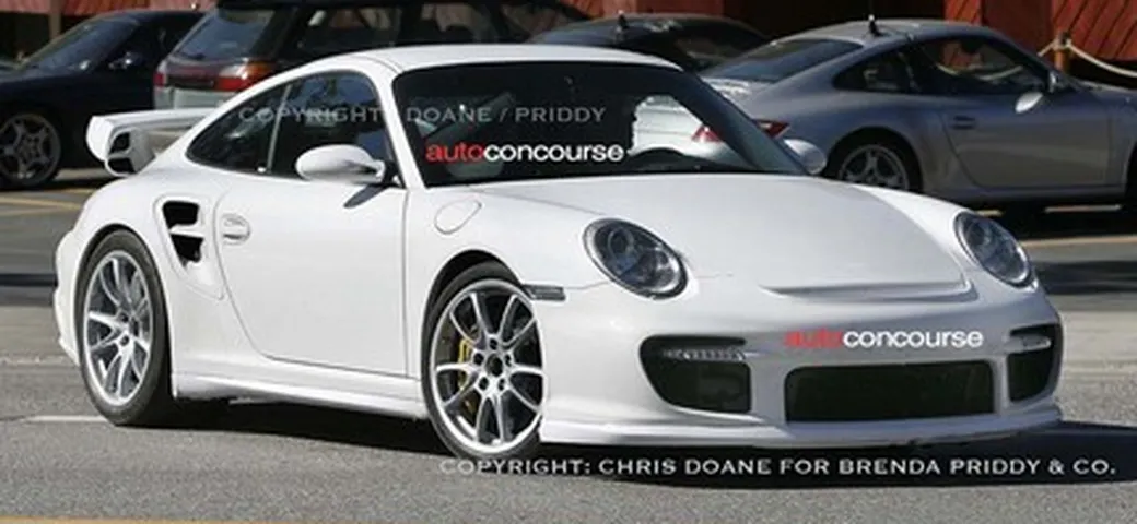 Porsche 997 GT2: nuove foto