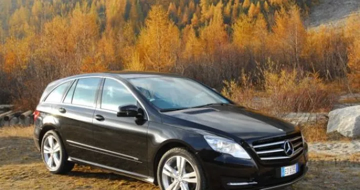Mercedes Classe R restyling: le nuove foto ufficiali
