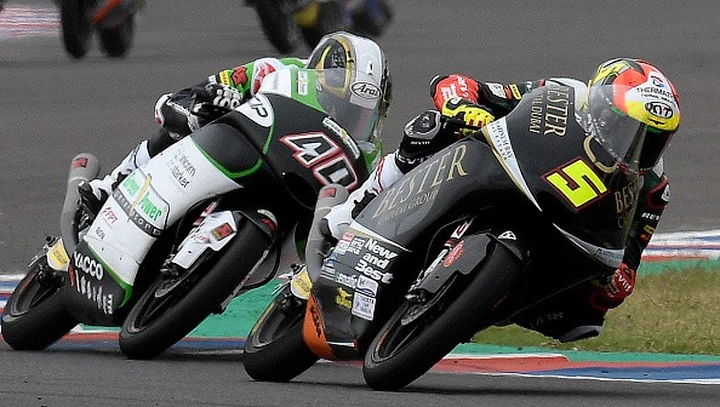 Moto3, “trenino” rovente. Prima vittoria di Masia, primo podio per Arbolino.