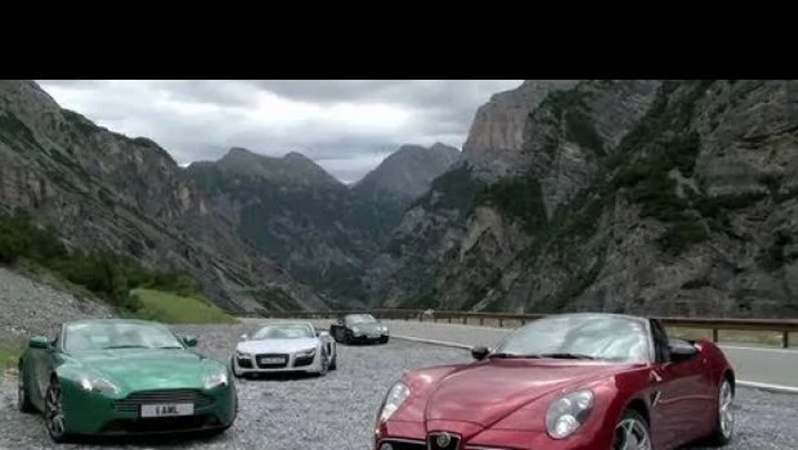 Video: EVO scala lo Stelvio con quattro supercar