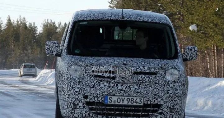 Prime foto spia nuovo Mercedes Citan