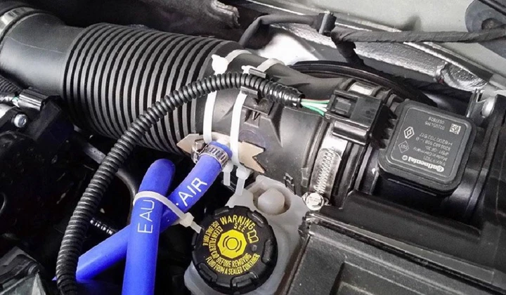L’iniezione ad acqua che taglia il 20% di benzina