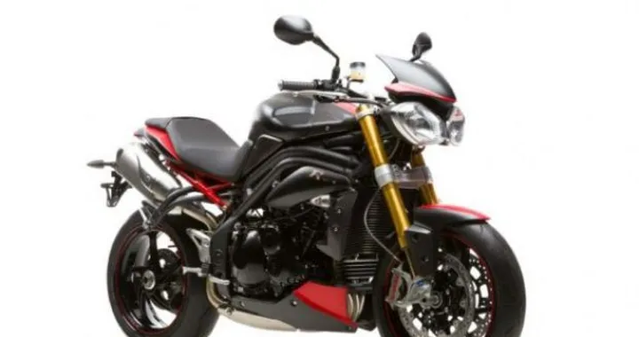 Triumph Speed Triple "Dark" in edizione limitata per il mercato UK