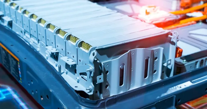 Stellantis, nella gigafactory di Saragozza arrivano migliaia di lavoratori cinesi