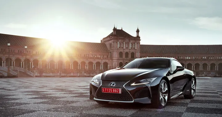 Lexus LC 500h: prima prova