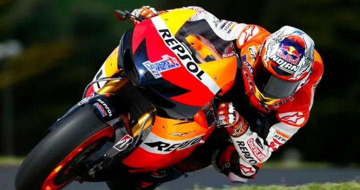MotoGP, Phillip Island: super-Stoner "profeta in patria", Pedrosa cade e consegna il titolo mondiale a Lorenzo