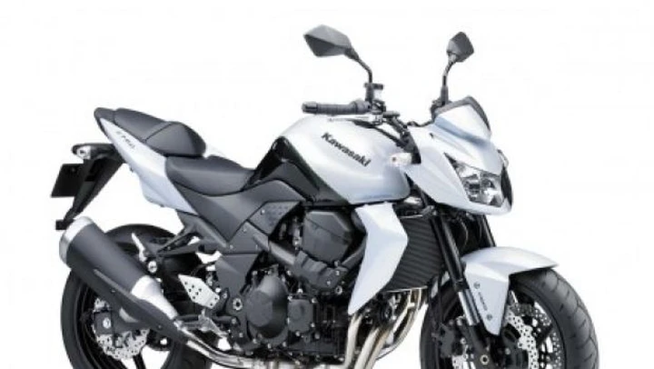 Mercato: classifiche di novembre moto, scooter e 50cc. Z750, SH e Scarabeo restano leader del mercato