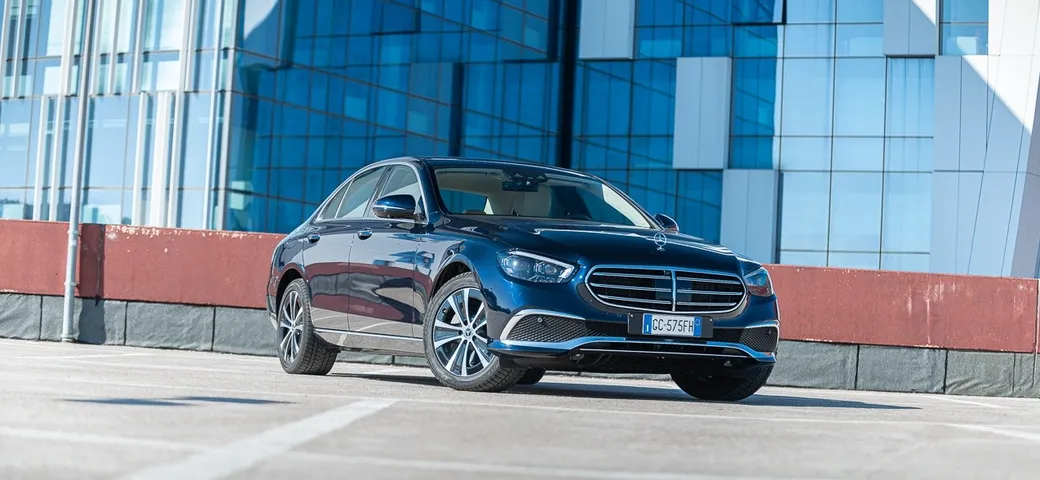 Mercedes-Benz Classe E 300de: la prova su strada