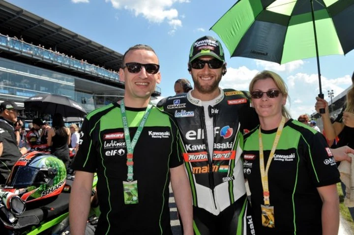 I vincitori del casco tributo ‘Power For Lascorz’ ospiti Kawasaki a Monza