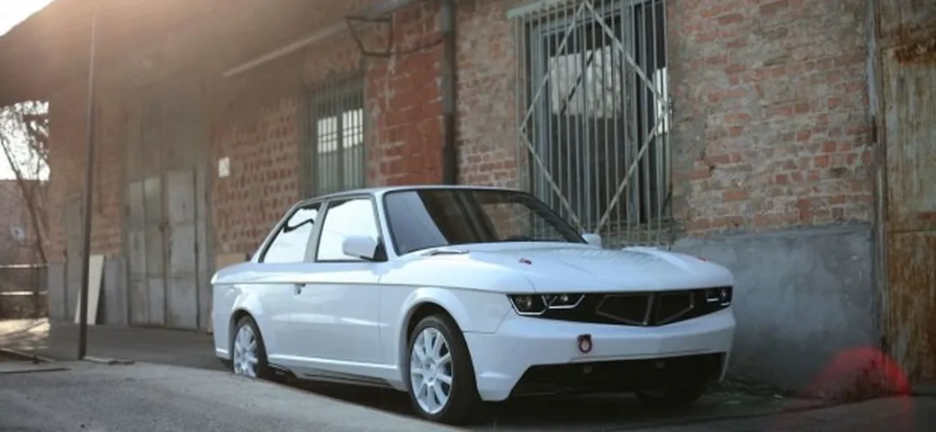 BMW Serie 3: il kit d'elaborazione è su base E30
