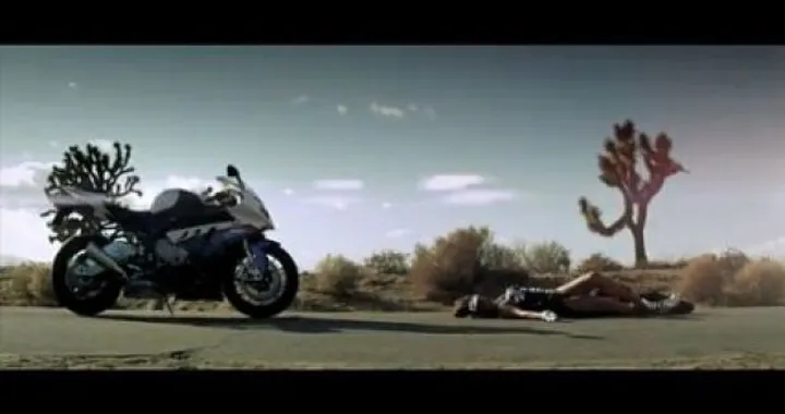 BMW S 1000 RR nel video dei Black Eyed Peas