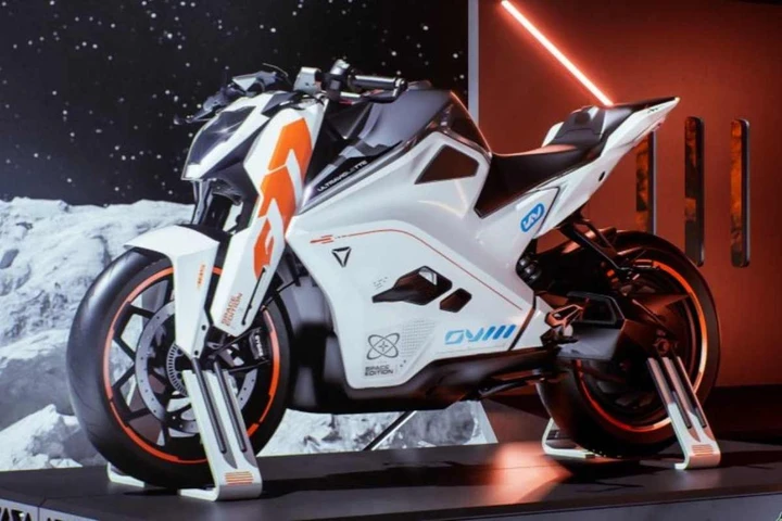Ultraviolette F77 Space Edition: debutta l’esclusiva moto elettrica in soli 10 esemplari