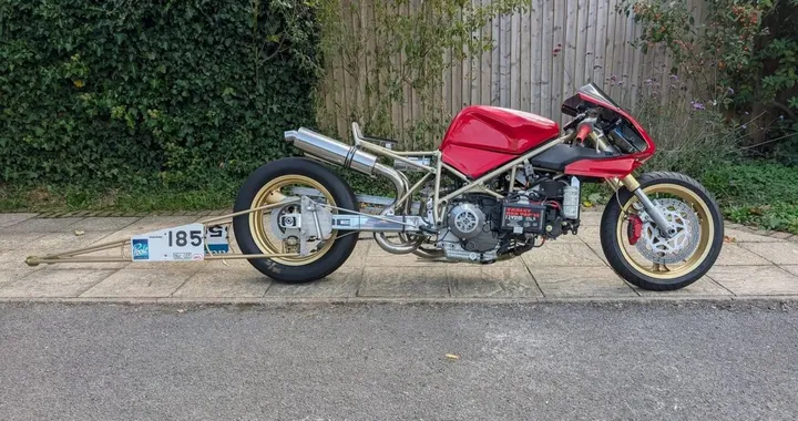 Ducati 916 Dragster: la trasformazione estrema della 996 SPS da sprint