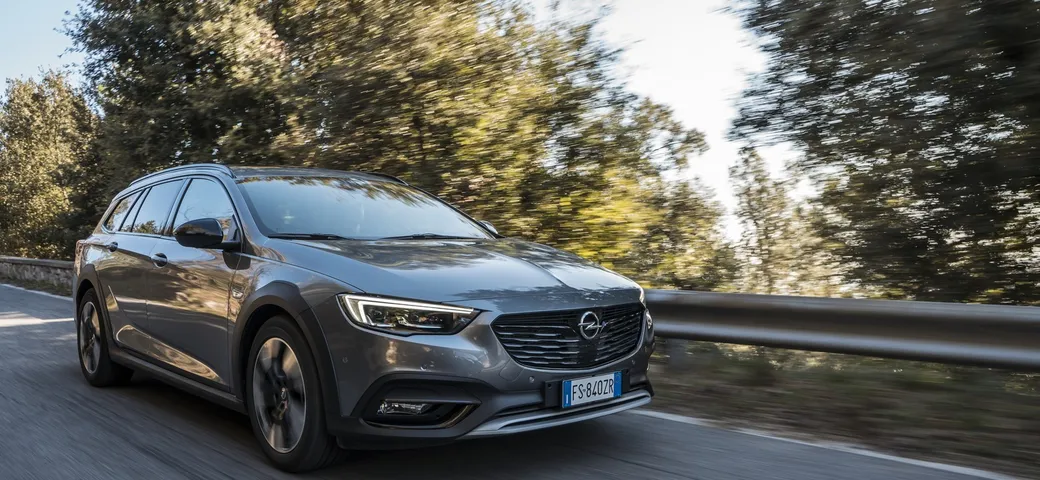 Opel Insignia Country Tourer: prova su strada del 2.0 BiTurbo CDTI 210 Cv